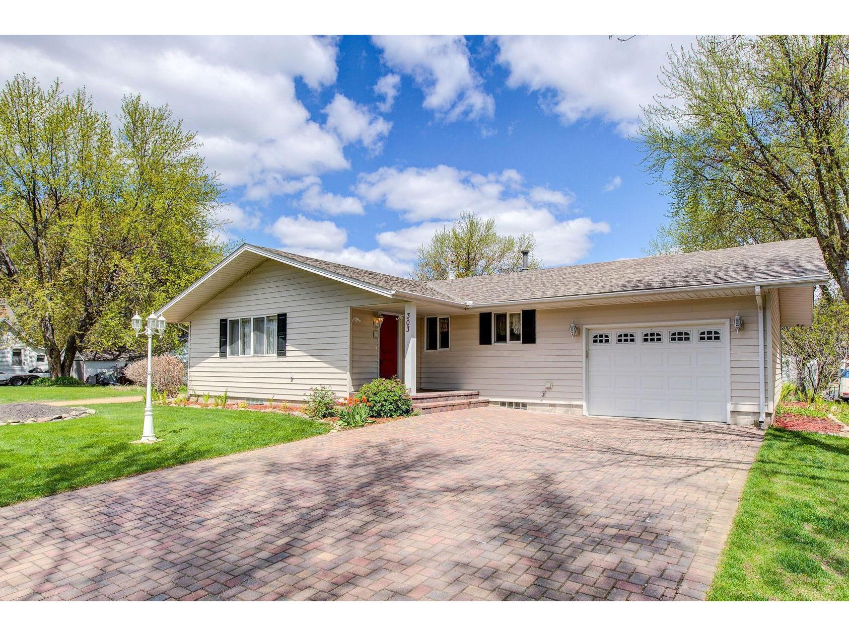 303 White Street SW Watertown MN 55388 5750623 image1