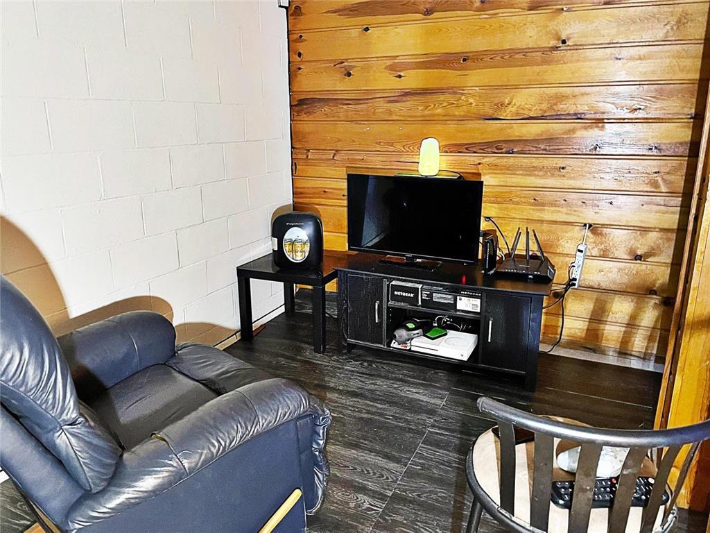 309 Sunrise Boulevard Redwood Falls MN 56283 6087229 image12