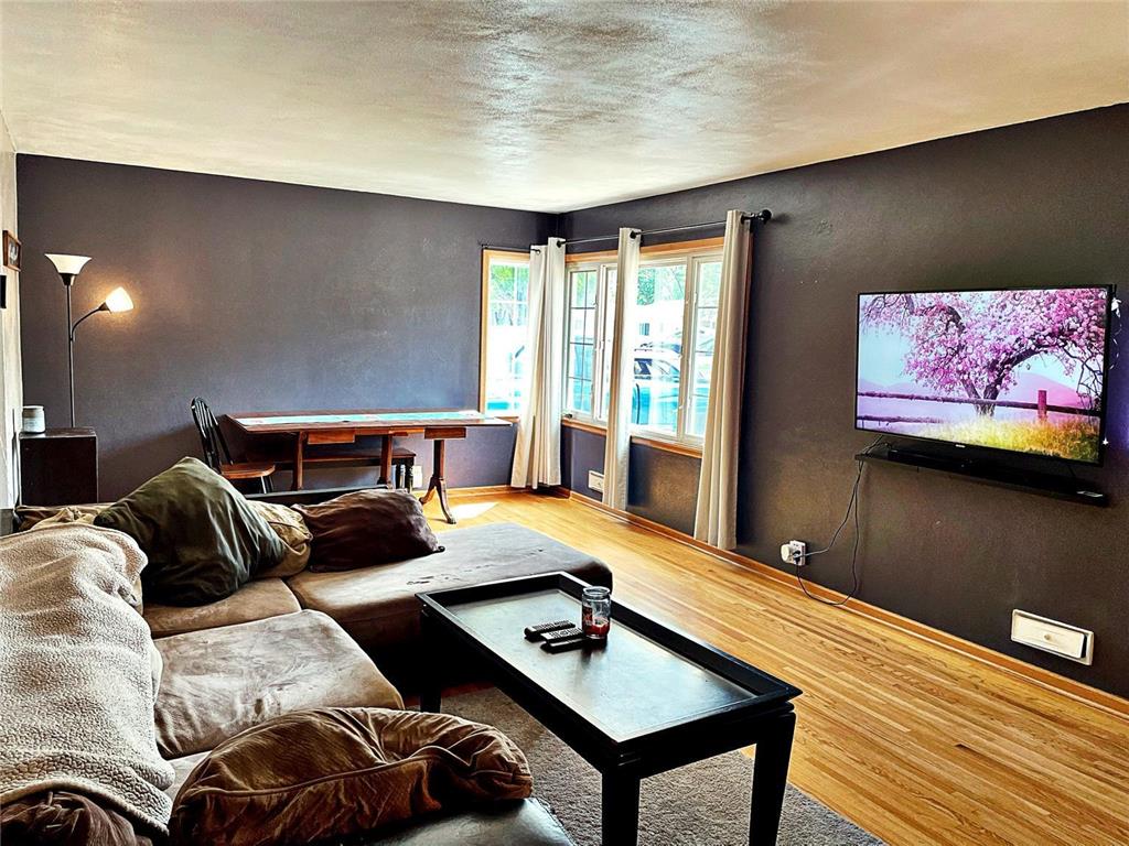 309 Sunrise Boulevard Redwood Falls MN 56283 6087229 image2