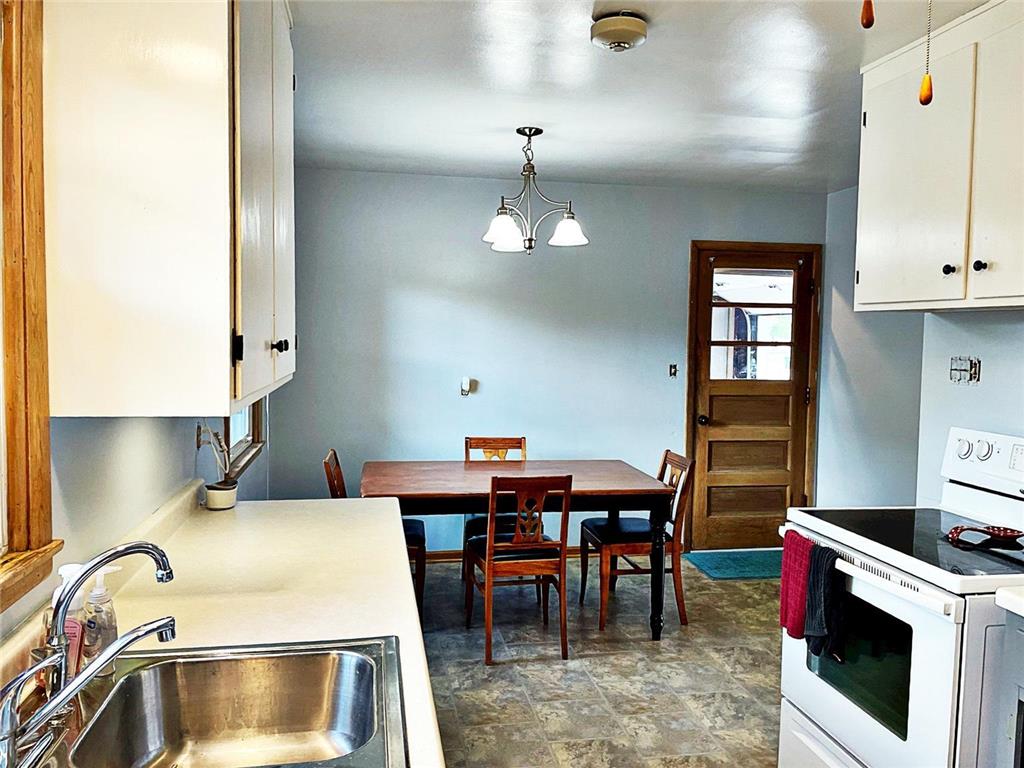 309 Sunrise Boulevard Redwood Falls MN 56283 6087229 image5