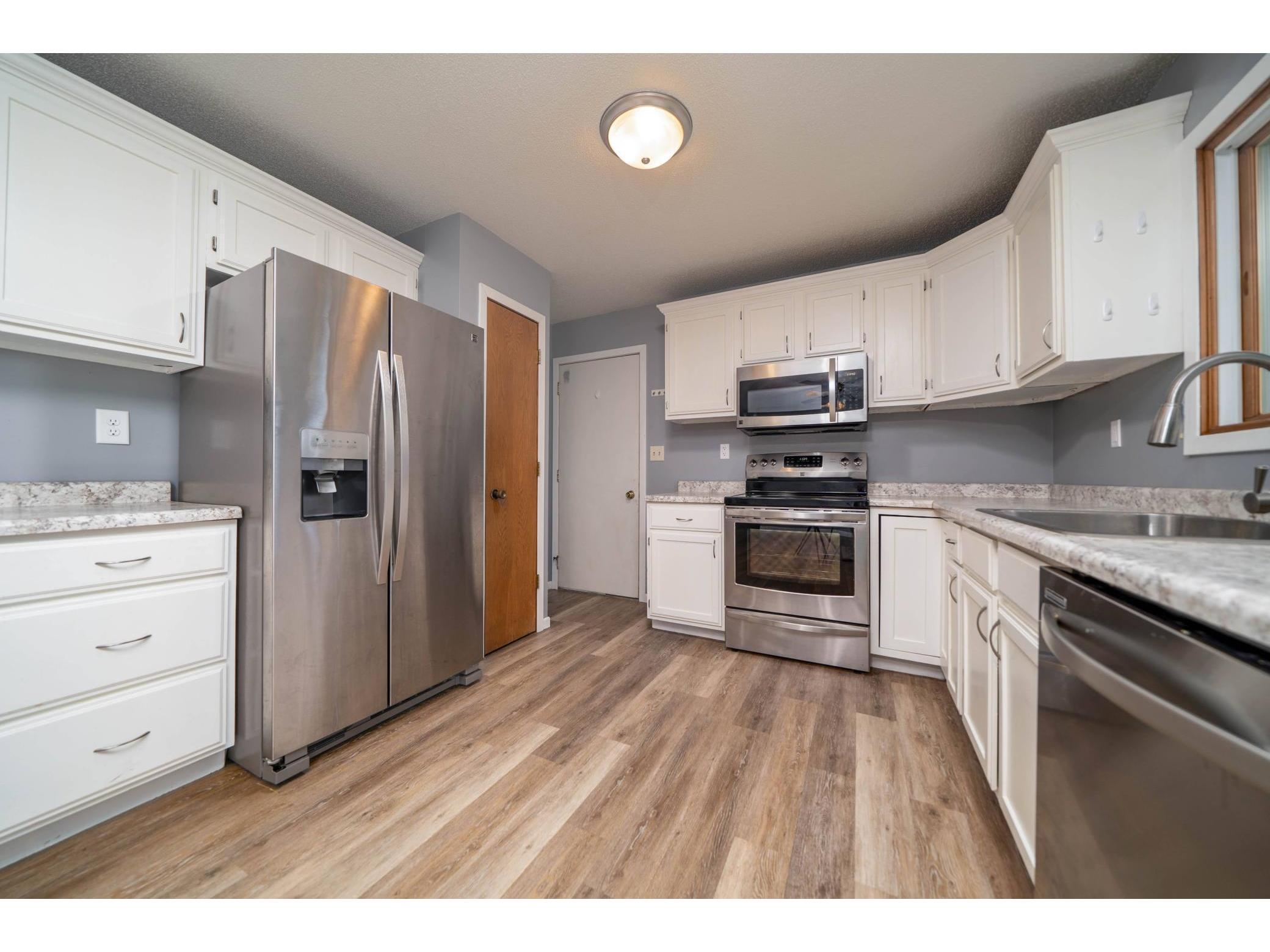 313 23rd Street SE Willmar MN 56201 5642854 image1