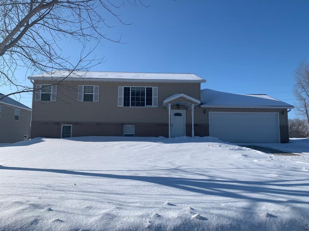 3201 1st Avenue NW Willmar MN 56201 5487190 image1