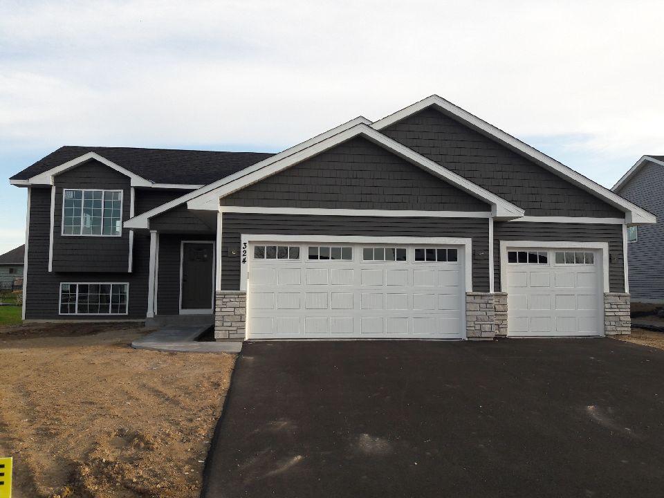 324 Dakota Avenue Roberts WI 54023 5486220 image1