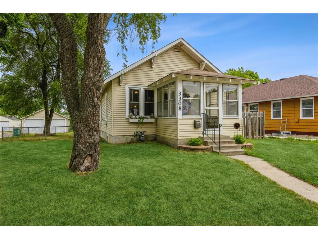 3308 43rd Avenue N Robbinsdale MN 55422 6241129 image1