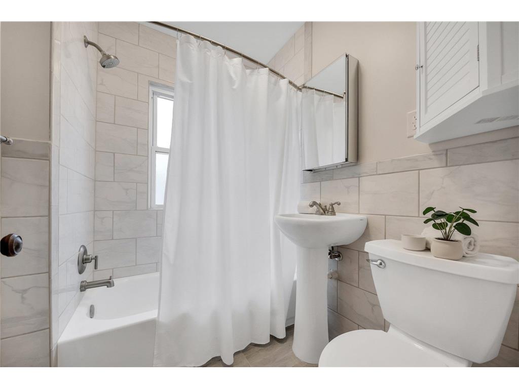 3556 37th Avenue S Minneapolis MN 55406 6515626 image10