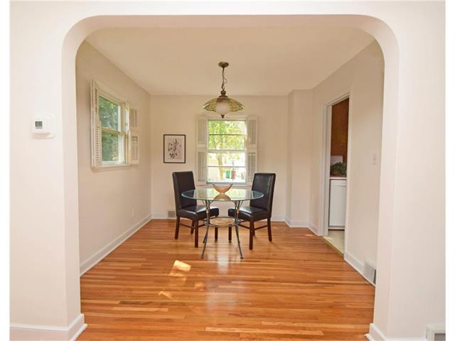 3635 Lee Avenue N Robbinsdale MN 55422
