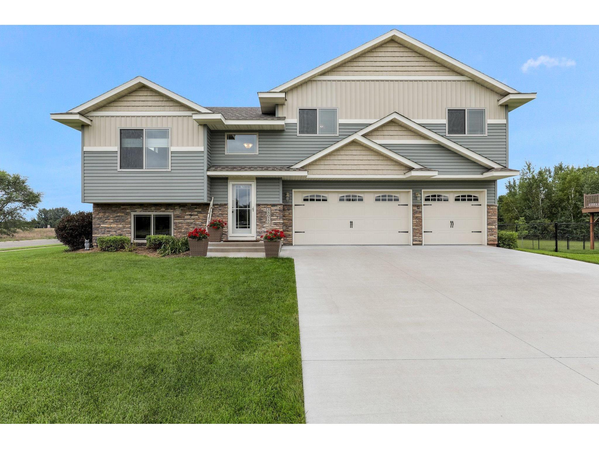 38077 Harvester Avenue North Branch MN 55056 6087254 image1