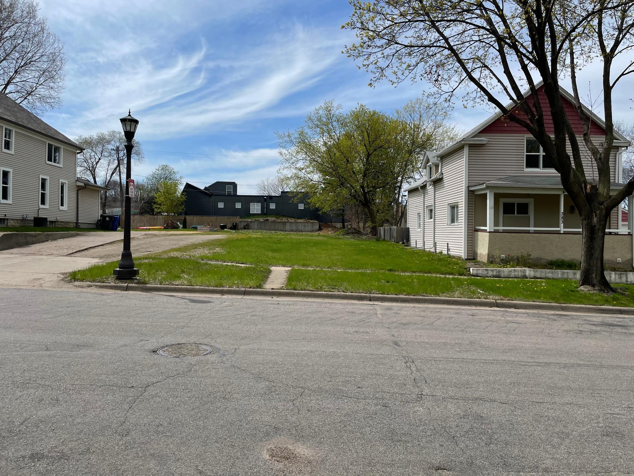 385 Clinton Avenue Saint Paul MN 55107 5747993 image1