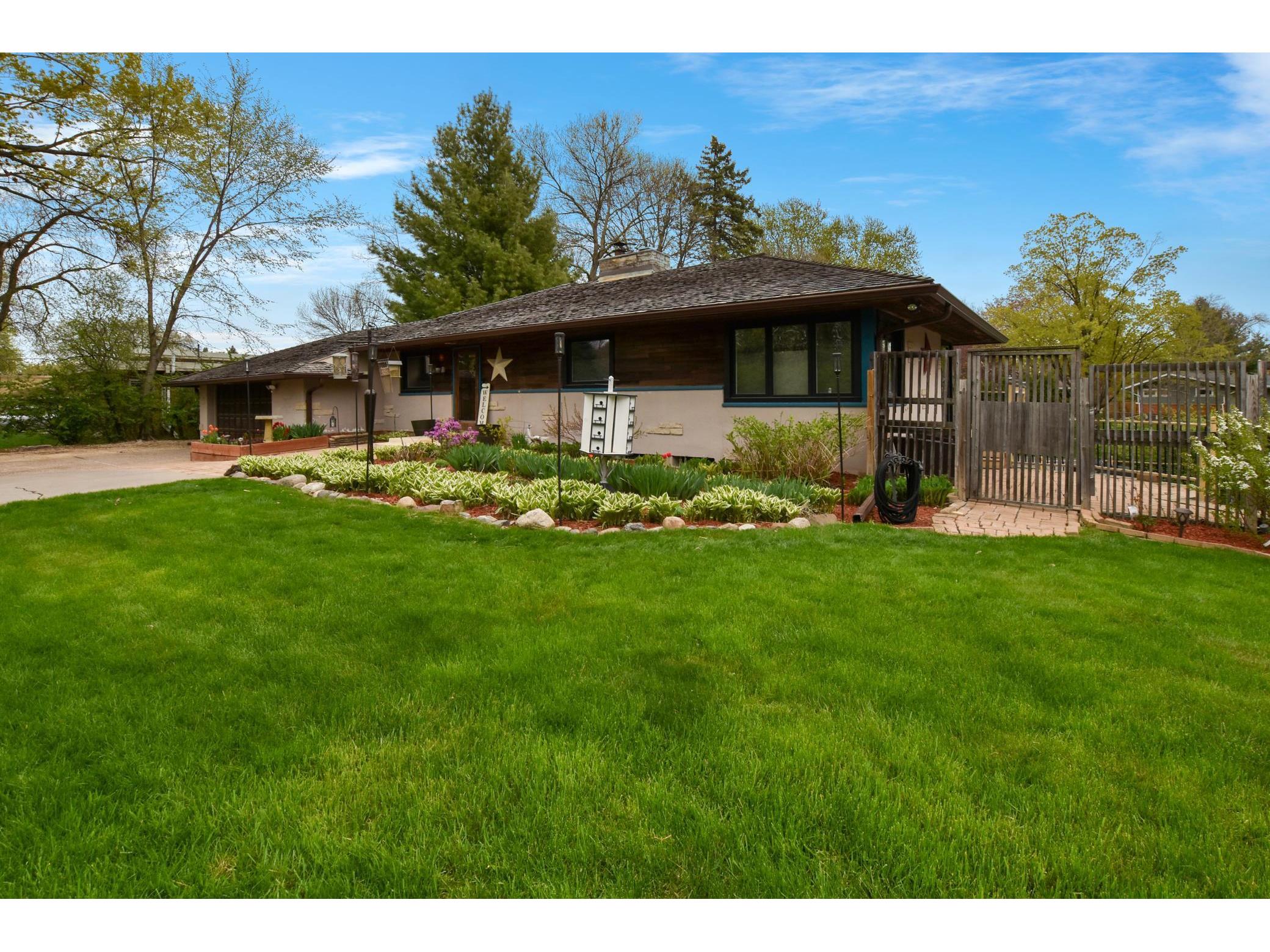 4188 Mcknight Road N White Bear Lake MN 55110 - White Bear 5752471 image1