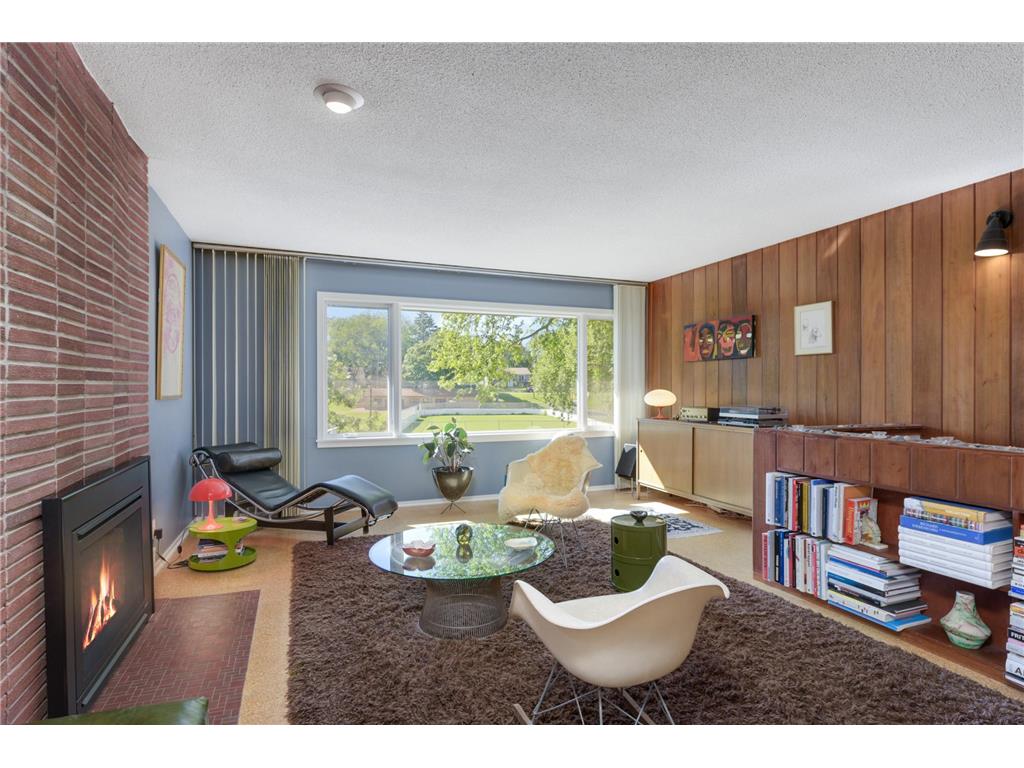 4222 Chowen Avenue N Robbinsdale MN 55422 6307959 image1
