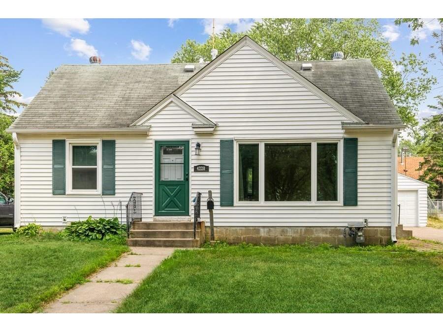 4228 Halifax Avenue N Robbinsdale MN 55422 6075719 image1