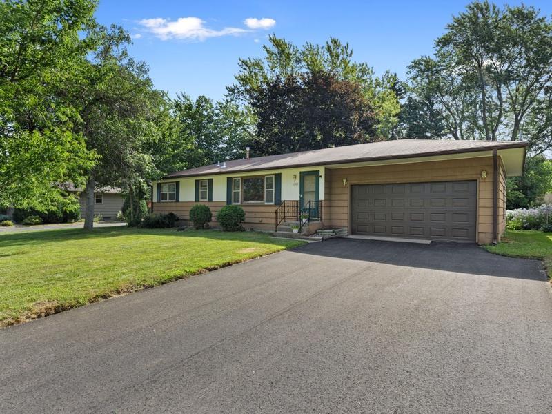 4262 Diamond Drive Eagan MN 55122 5641327 image1