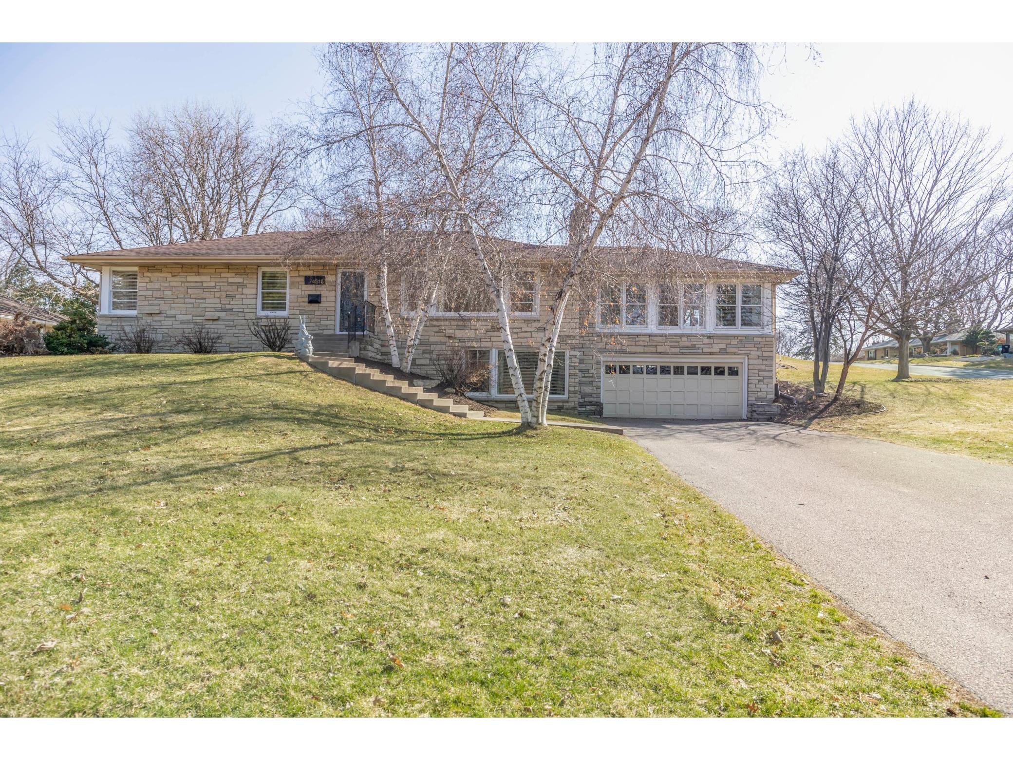 4515 Avondale Road Golden Valley MN 55416 5734286 image1