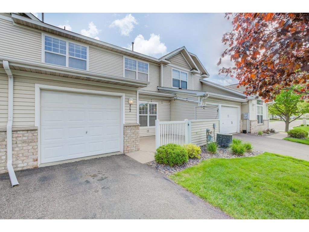 462 Hickory Lane N Oakdale MN 55128 5569146 image1