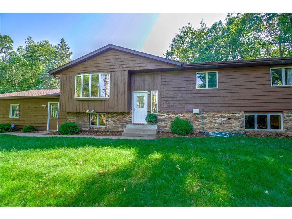 473 Country View Road Hudson Twp WI 54016 6391688 image1