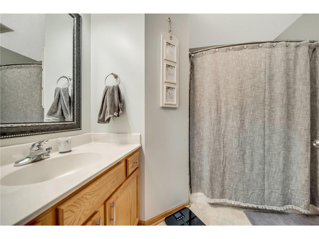 5045 Kagan Avenue NE Albertville MN 55301 6364977 image11