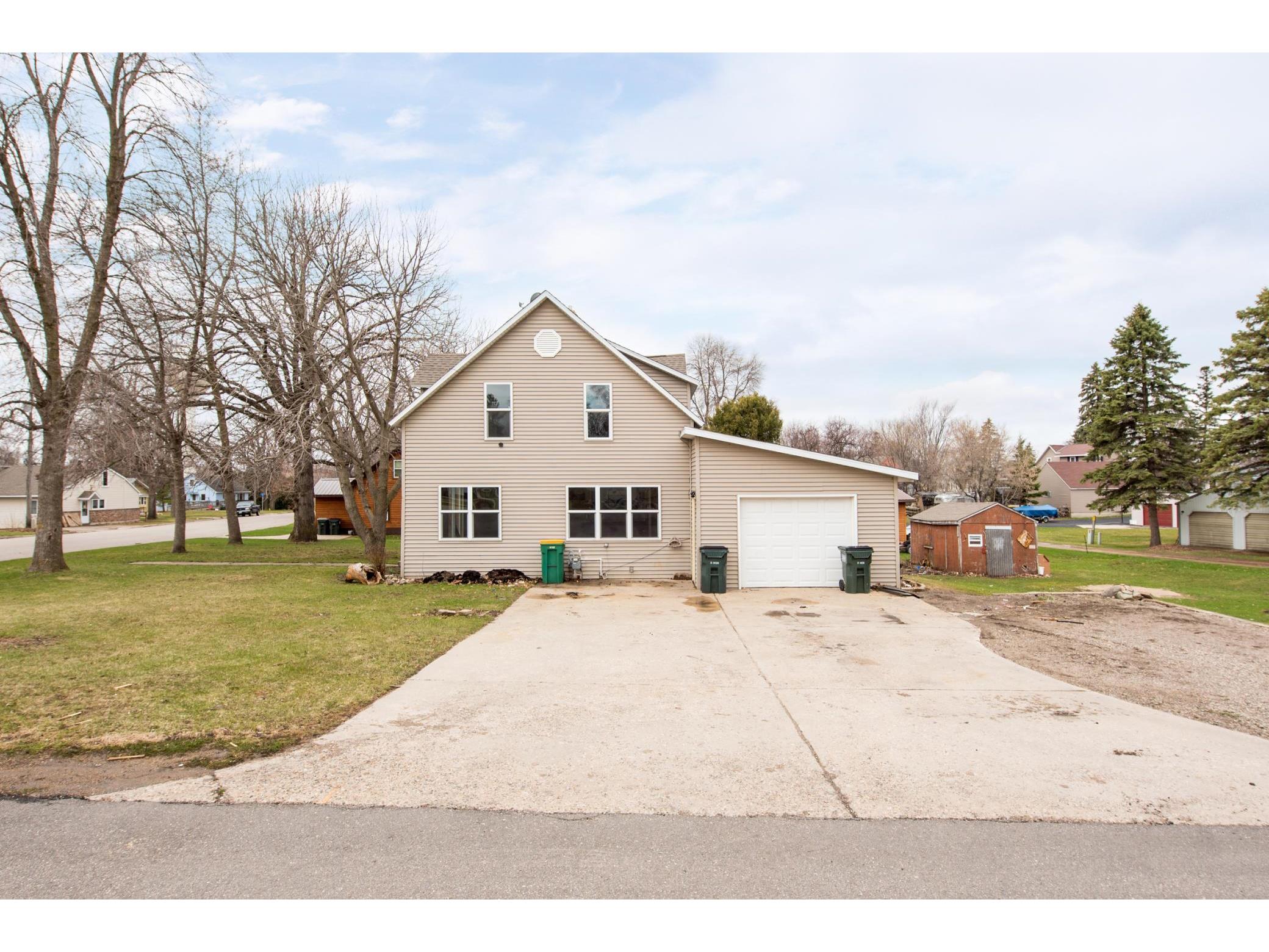 509 E Main Street Osakis MN 56360 5741845 image1