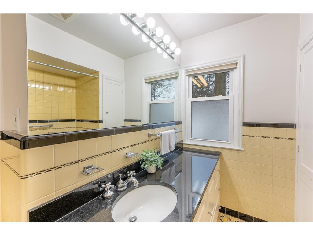 510 16th Street SW Rochester MN 55902 6349393 image17