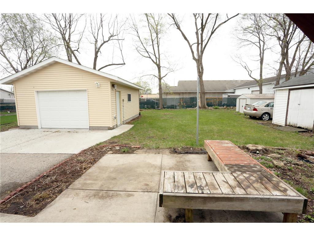 511 Park Avenue NW Faribault MN 55021 6365603 image3