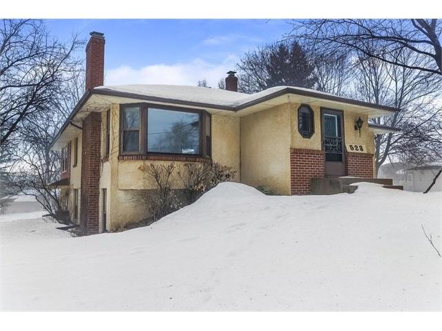 523 Iona Lane Roseville MN 55113