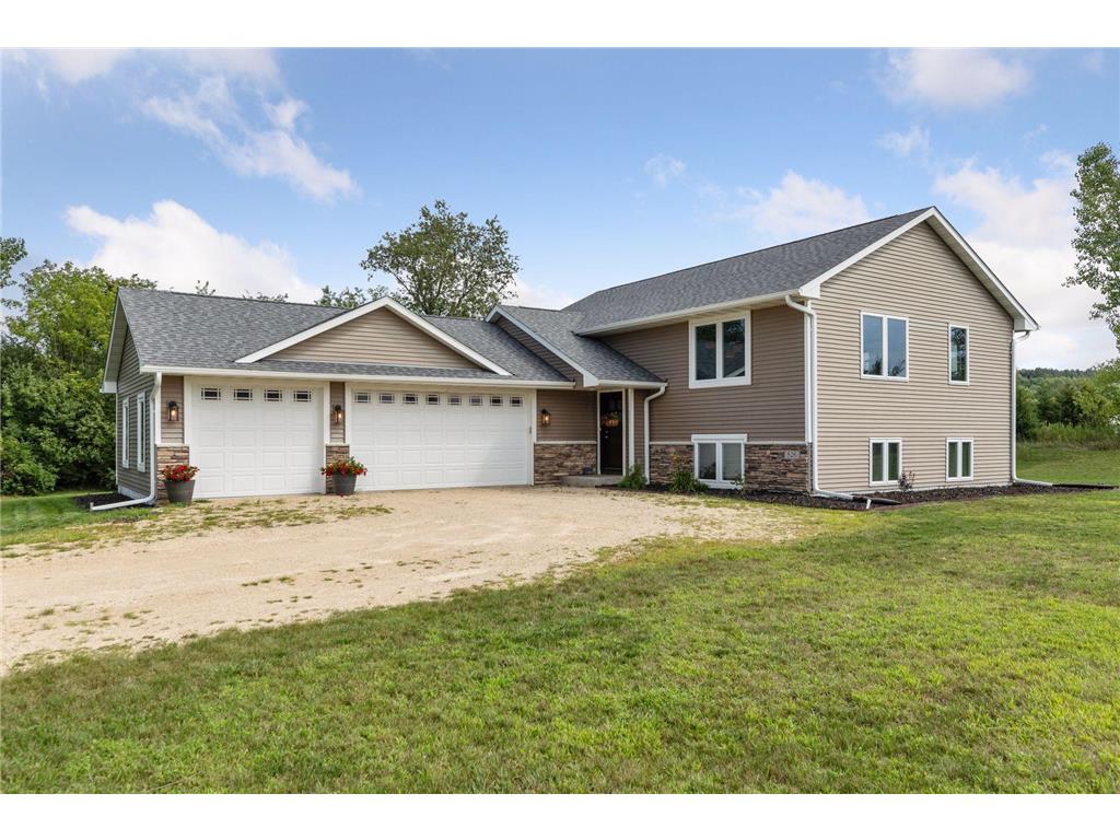 526 Olivia Court Hudson WI 54016 6262608 image1