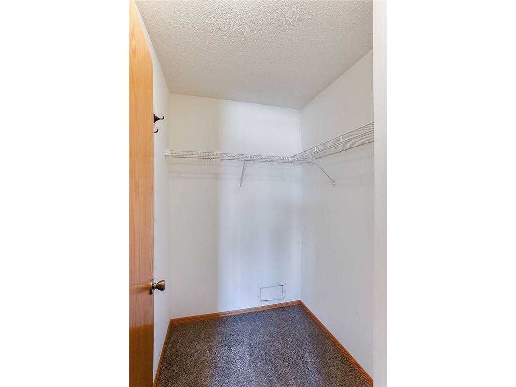 5315 107th Avenue N Brooklyn Park MN 55443 6316088 image14