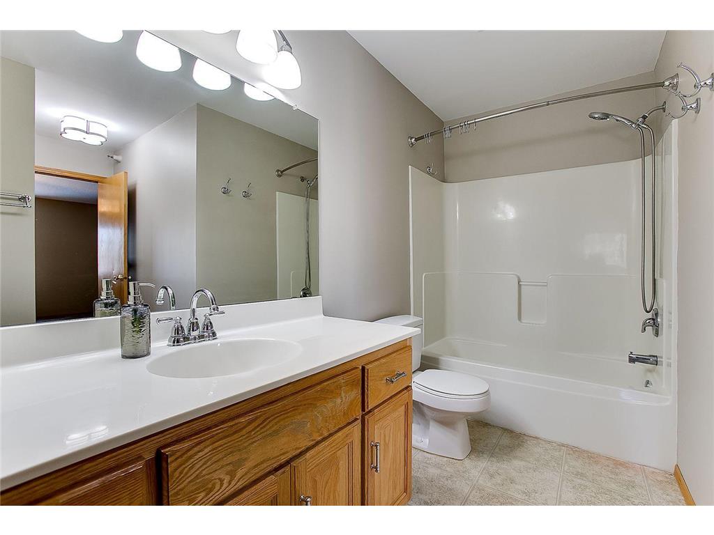 5315 107th Avenue N Brooklyn Park MN 55443 6316088 image9