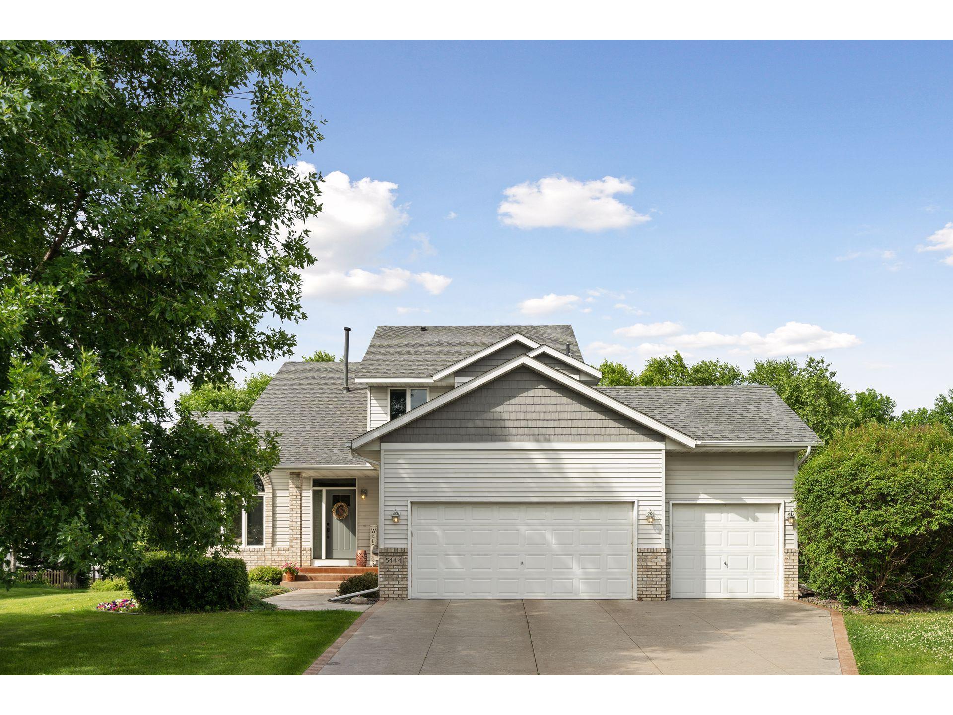 5444 Kings Circle N Brooklyn Park MN 55443 5617112 image1