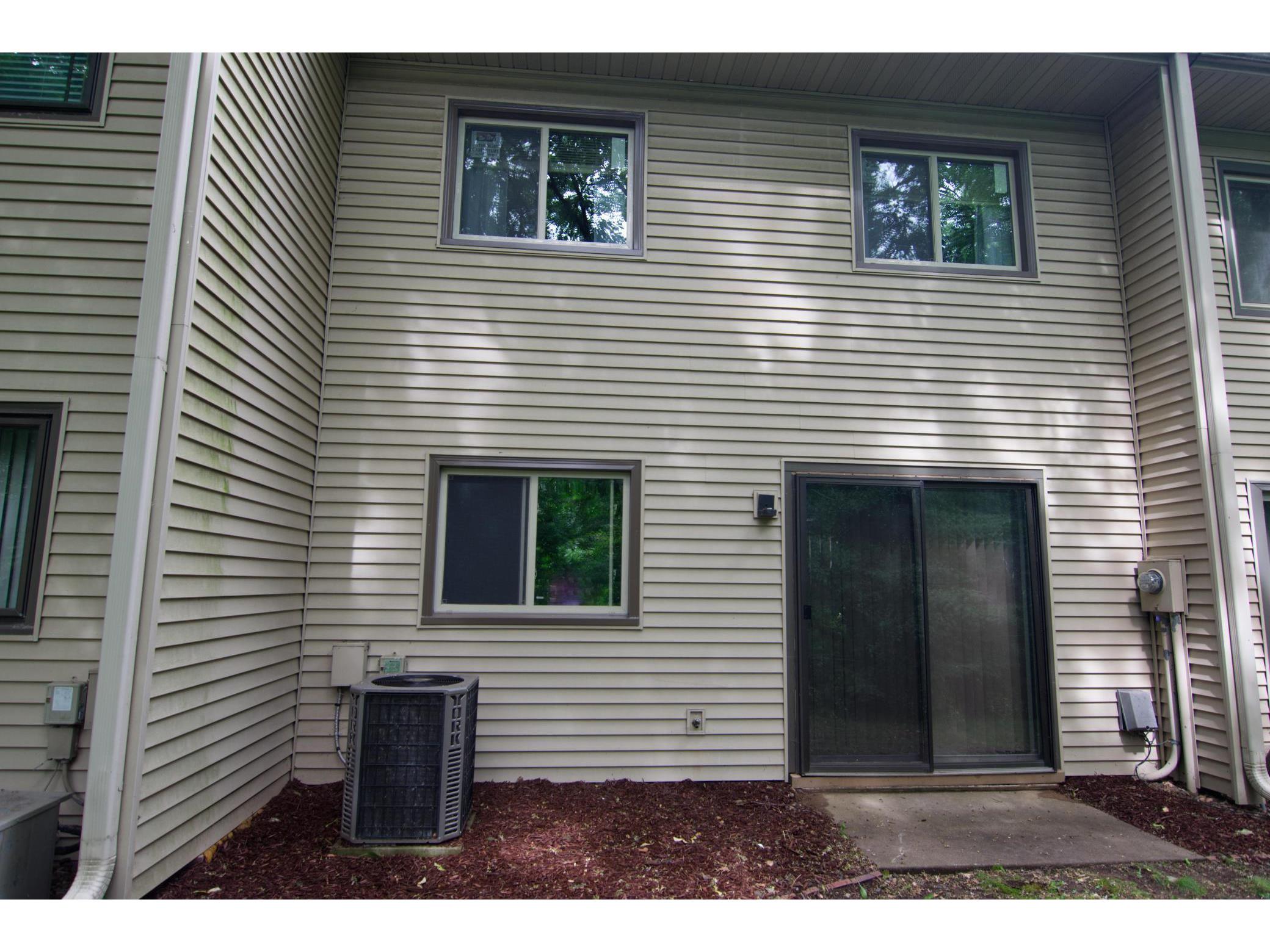 5581 E Oberlin Circle Fridley MN 55432 5615182 image1
