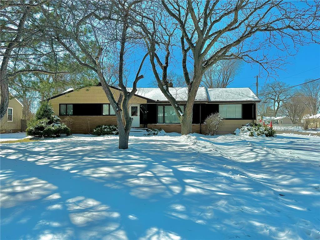 5657 Perry Avenue N Crystal MN 55429 6508724 image1