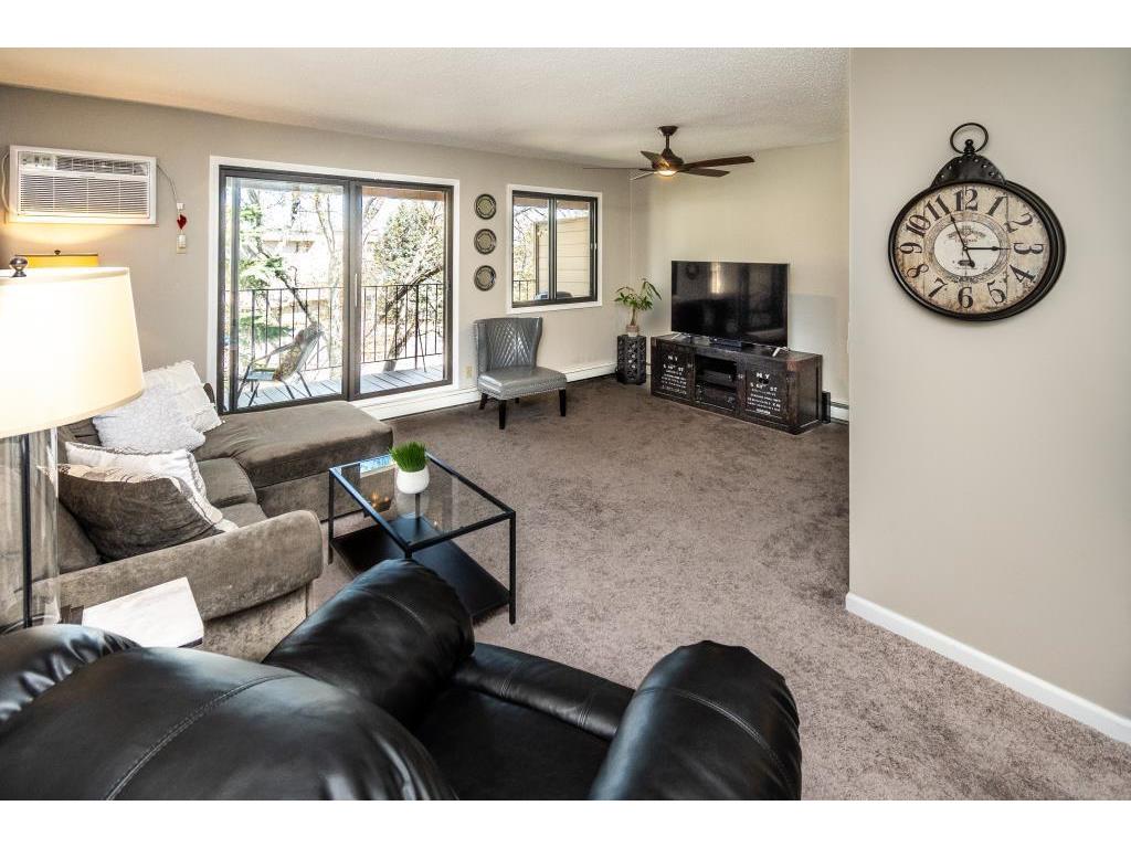 5697 Green Circle Drive #303 Minnetonka MN 55343 5560066 image1