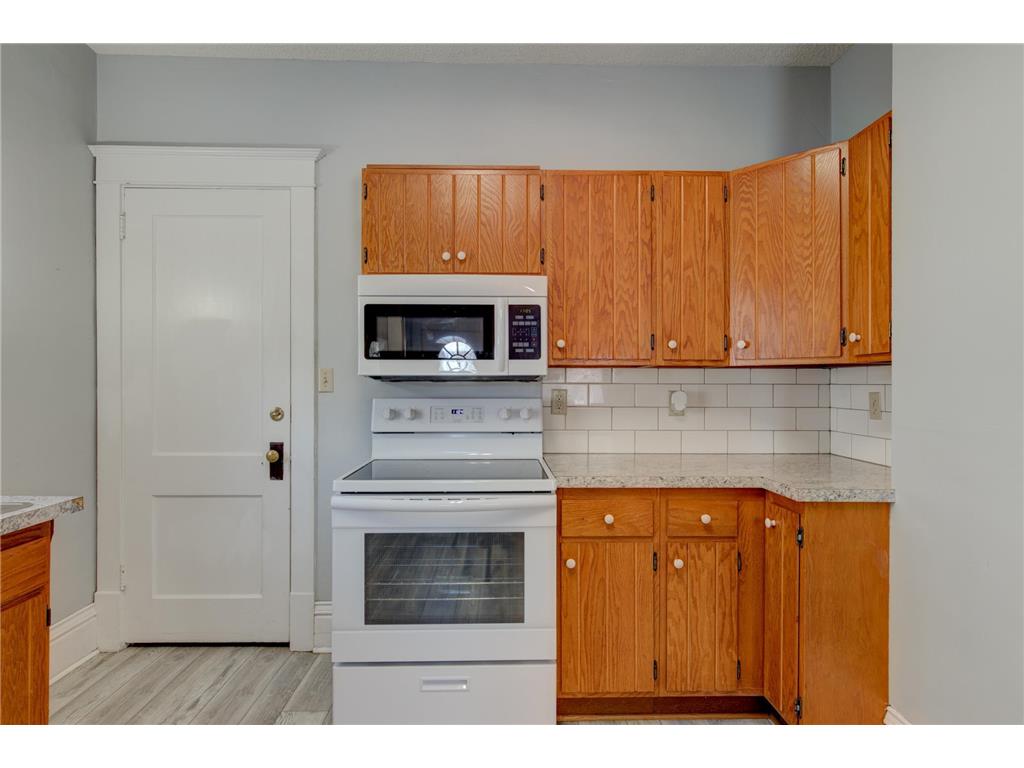 615 W Marshall Street Marshall MN 56258 6353011 image12