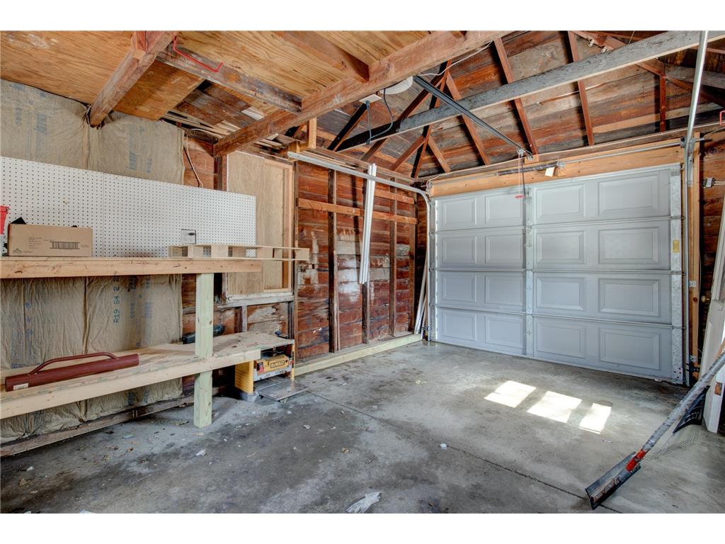 615 W Marshall Street Marshall MN 56258 6353011 image32