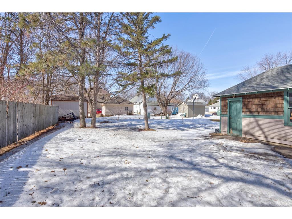 615 W Marshall Street Marshall MN 56258 6353011 image6