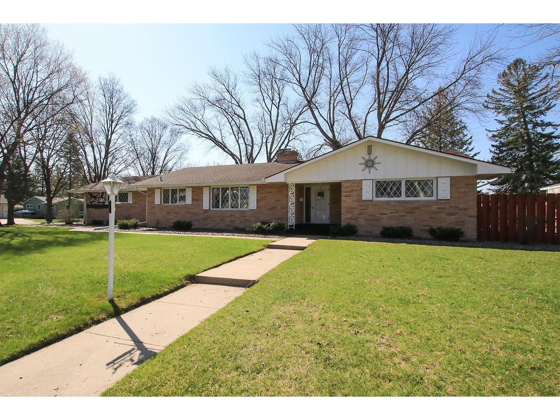 622 E 5th Street Litchfield MN 55355 5743745 image1