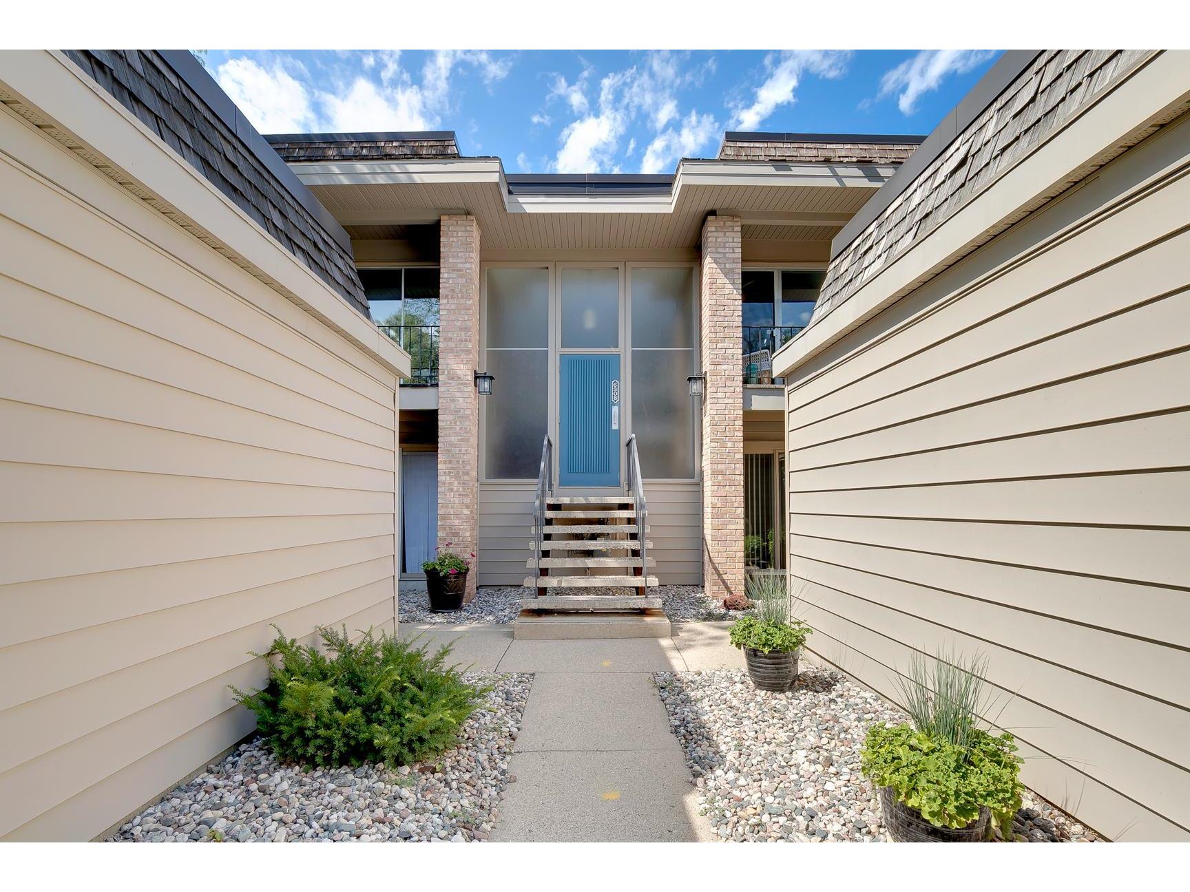 6308 Barrie Road #1A Edina MN 55435 5611940 image1