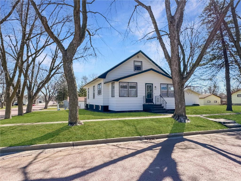 651 Bell Avenue Westbrook MN 56183 6517197 image1