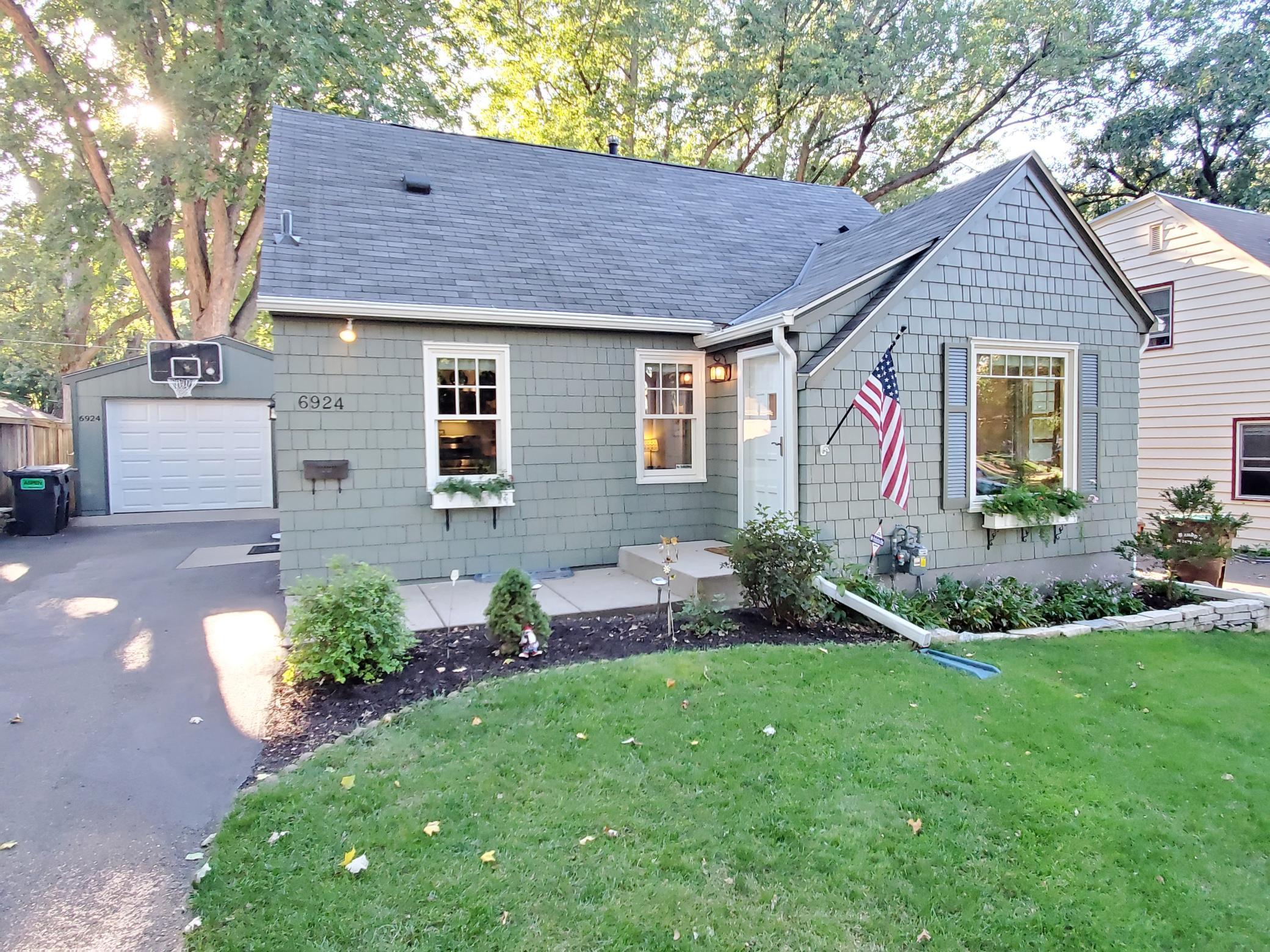 6924 Logan Avenue S Richfield MN 55423 5639059 image1