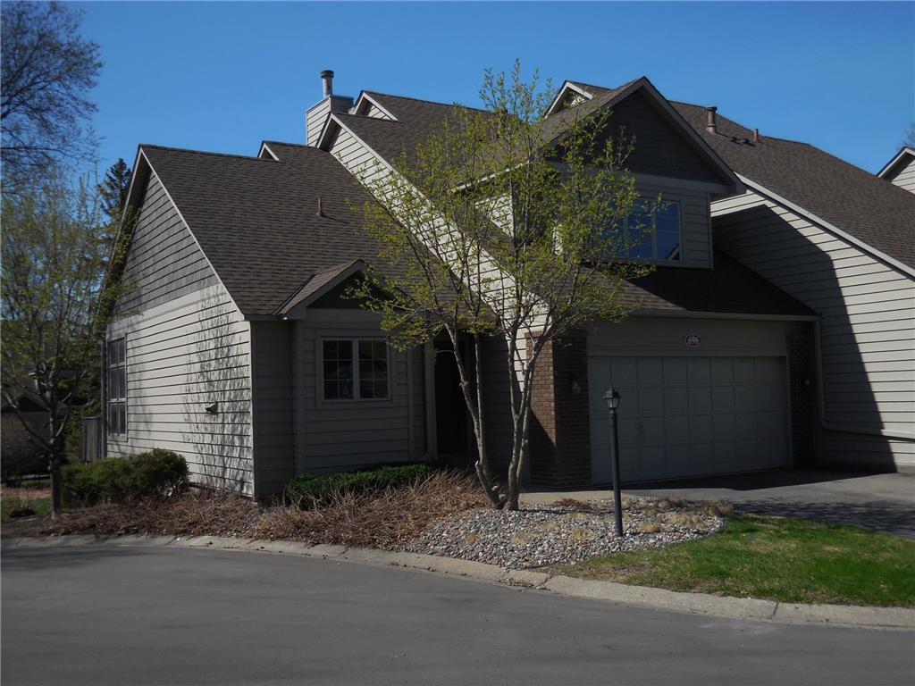 696 Sullivan Drive NE Columbia Heights MN 55421 6365533 image1
