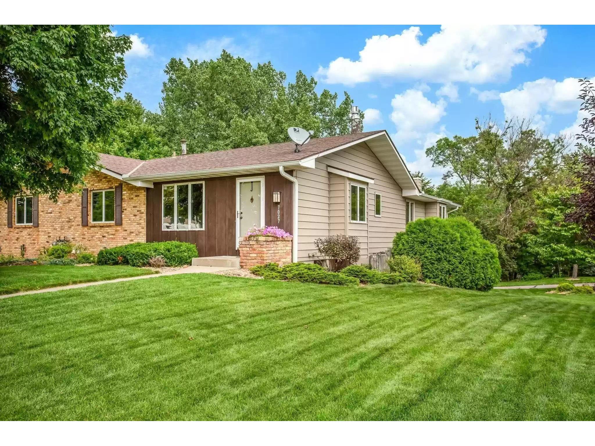 7027 Mccauley Trail S Edina MN 55439 6164366 image1