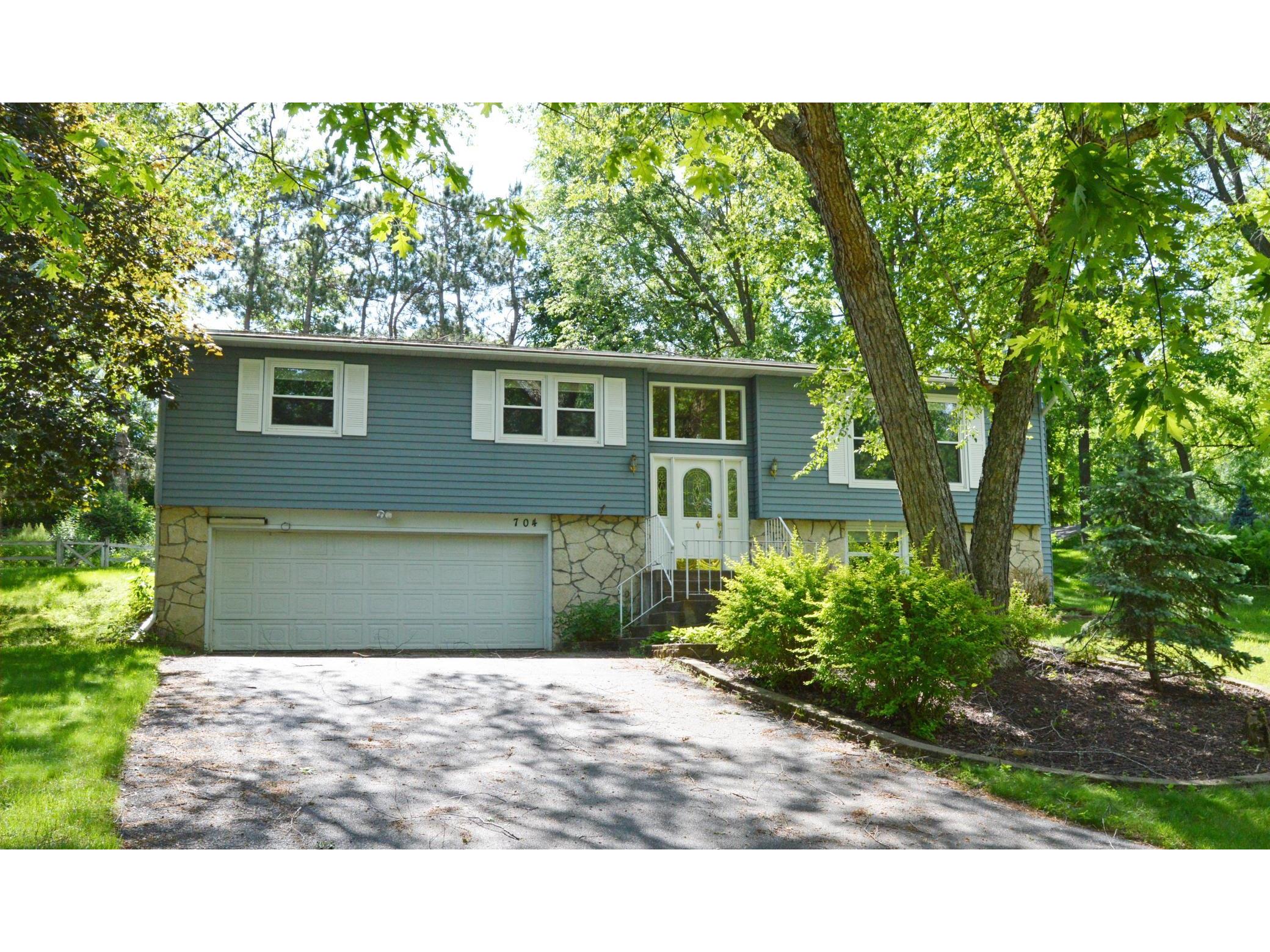 704 Kerry Drive Winona MN 55987 - Gilmore Creek 5619641 image1