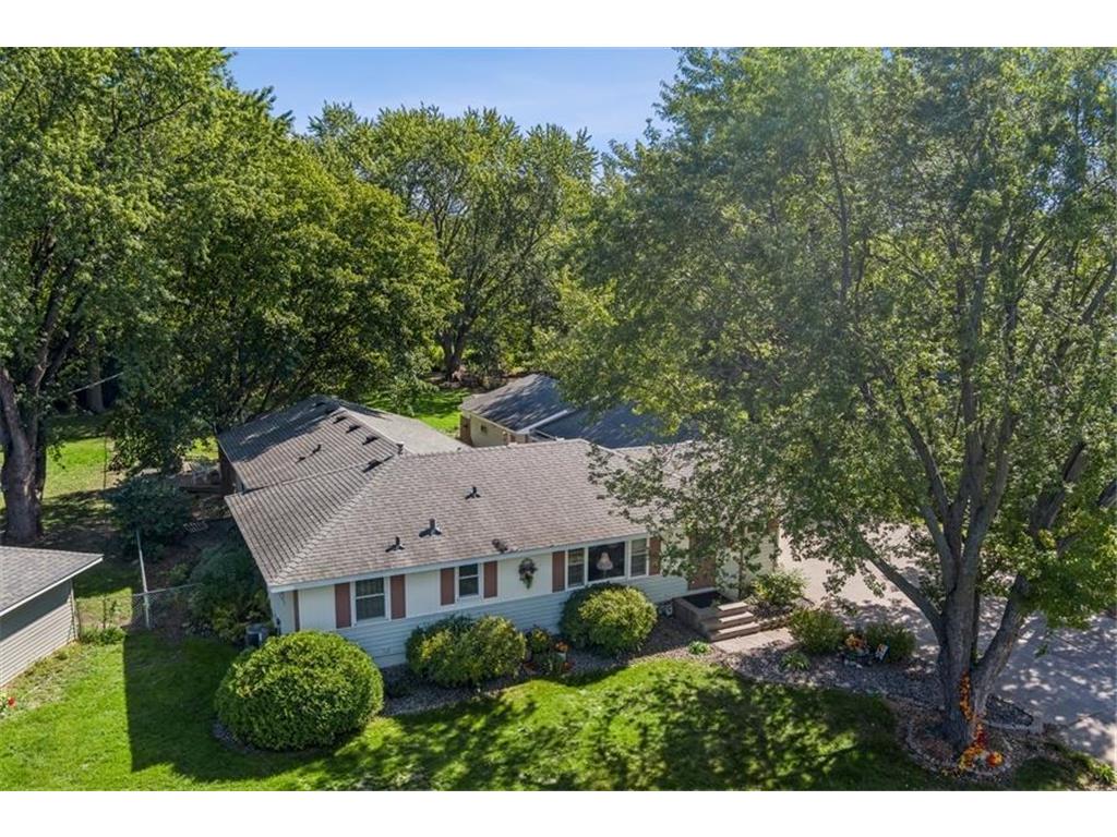 7040 Edgewood Avenue N Brooklyn Park MN 55428 6268116 image1