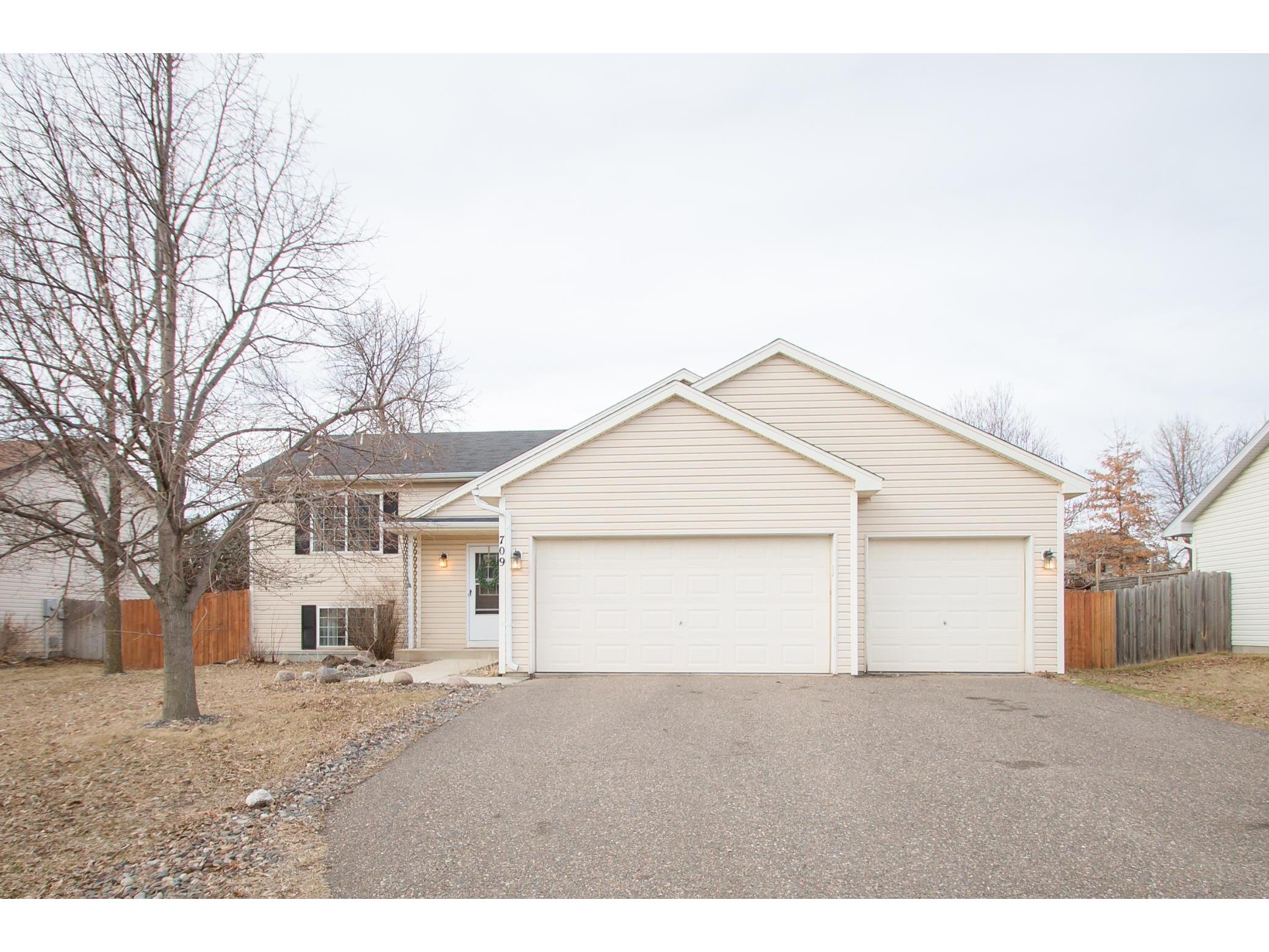 709 7th Street N Montrose MN 55363 5709855 image1