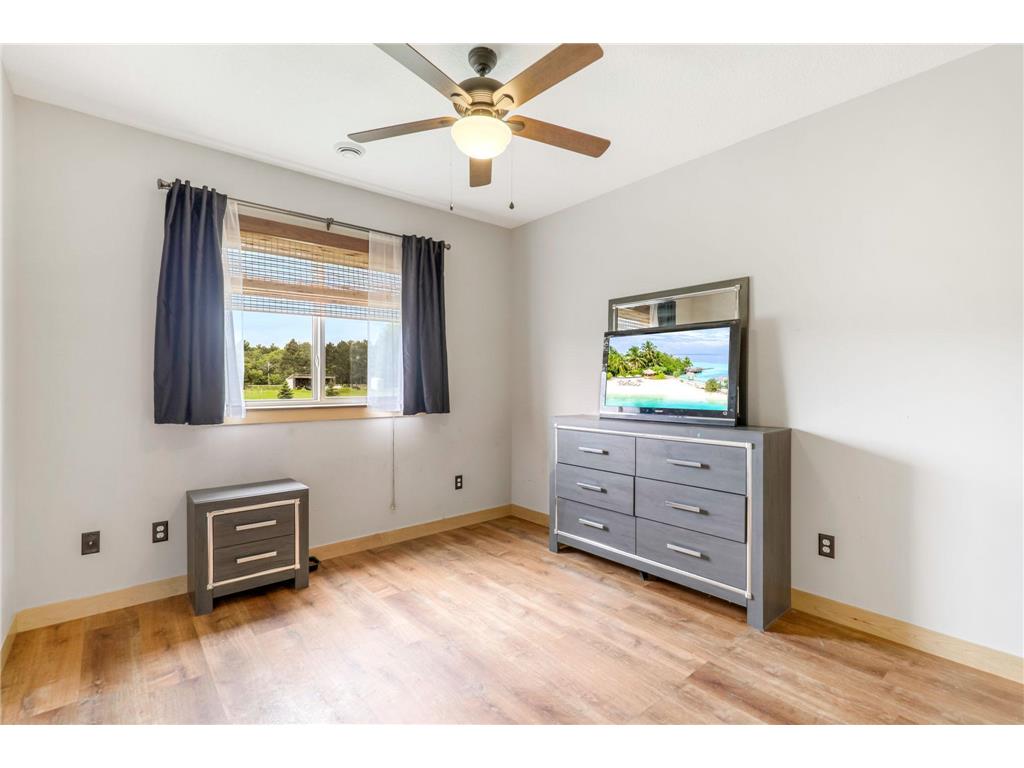 711 210th Avenue NW Oak Grove MN 55011 6594400 image22