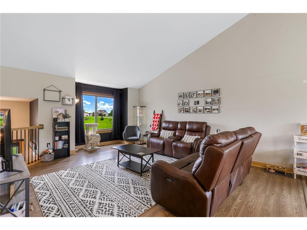 711 210th Avenue NW Oak Grove MN 55011 6594400 image6