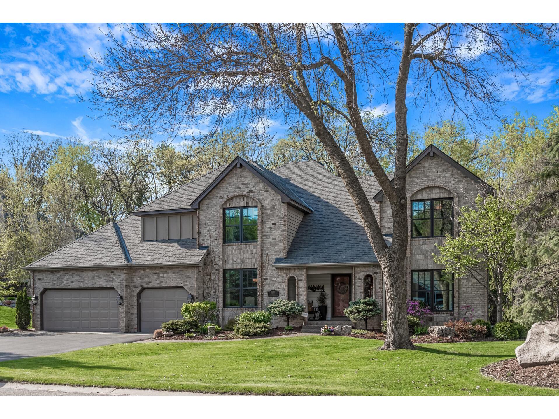 7677 128th Street W Apple Valley MN 55124 5751689 image1