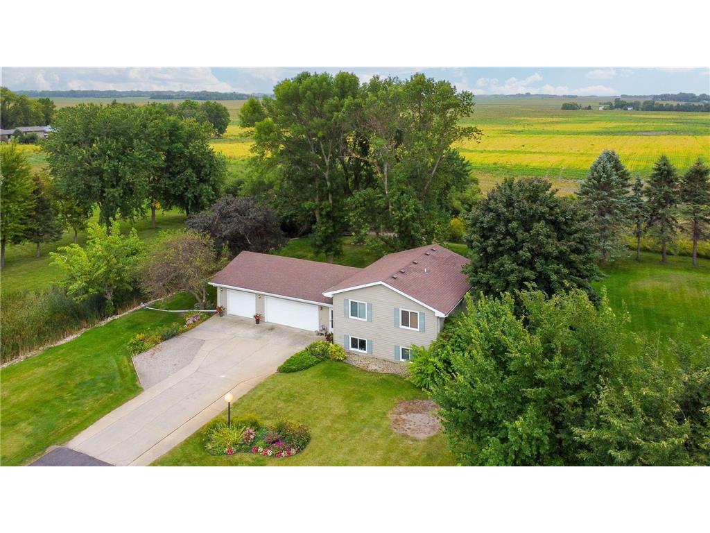 80 Airport Road Hutchinson MN 55350 6596943 image1