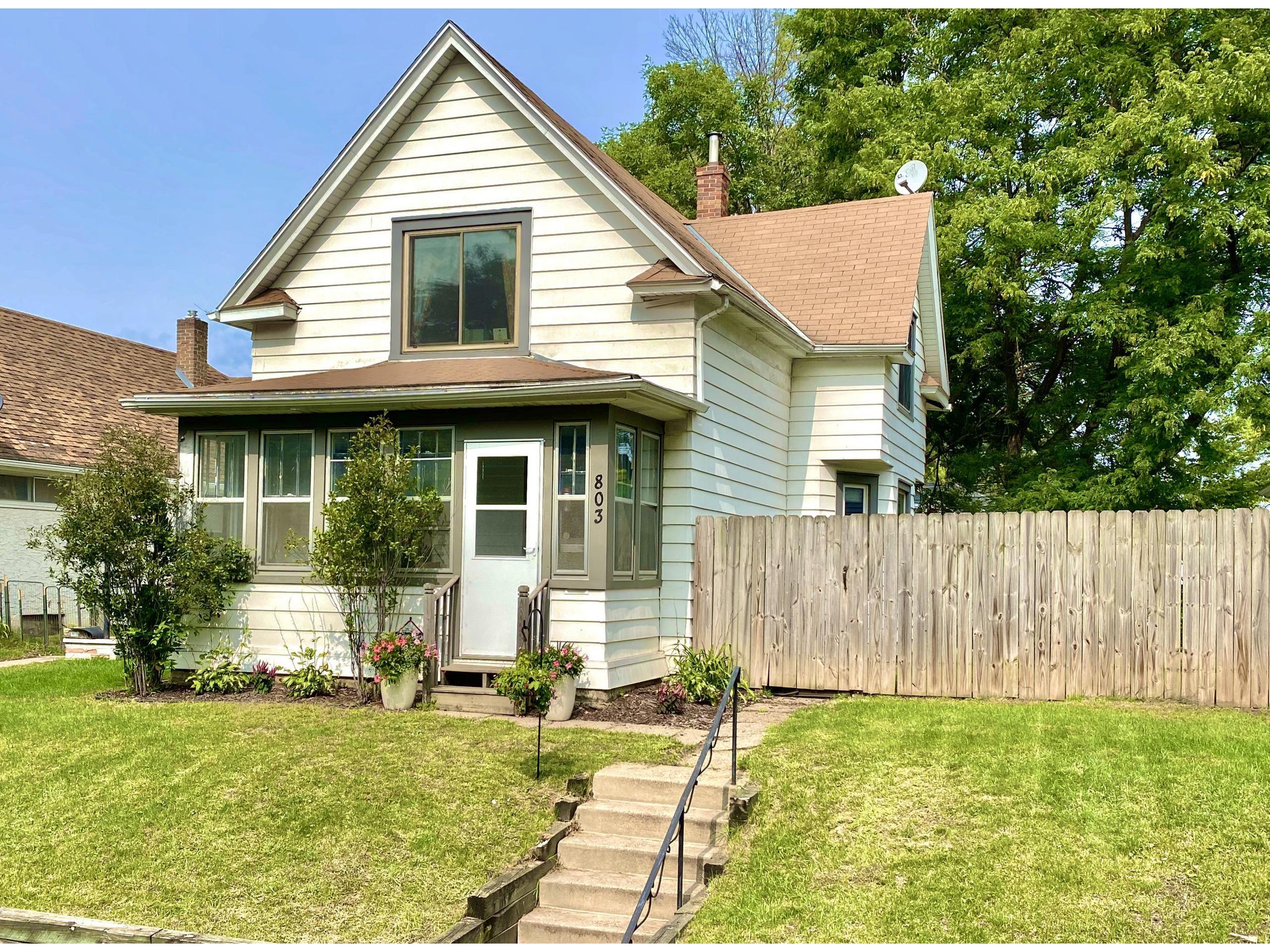 803 Orange Avenue E Saint Paul MN 55106 5660387 image1