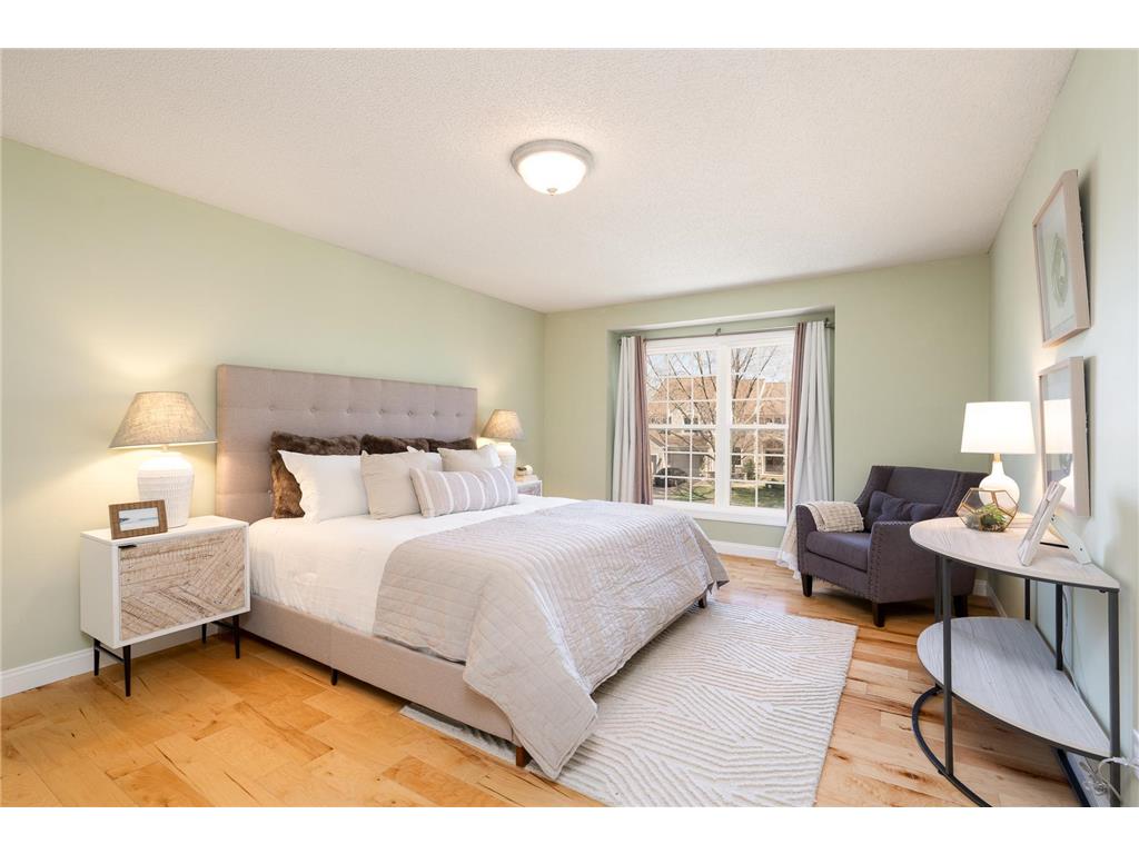 8048 Marsh Creek Alcove Woodbury MN 55125 6336852 image14