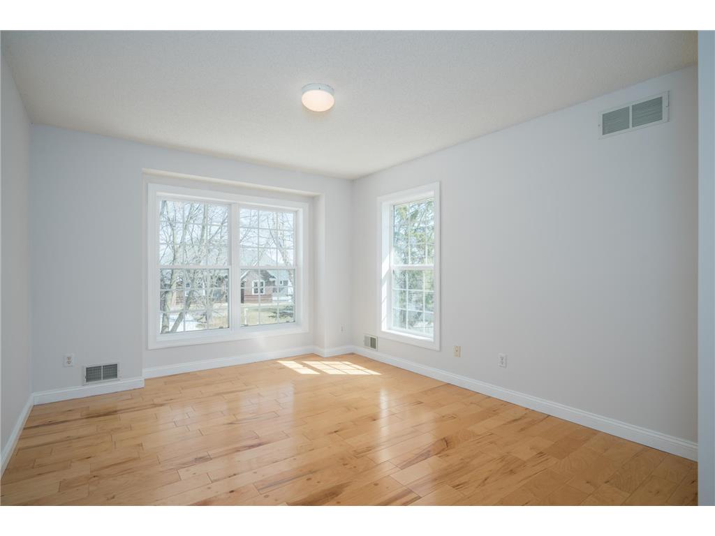 8048 Marsh Creek Alcove Woodbury MN 55125 6336852 image21